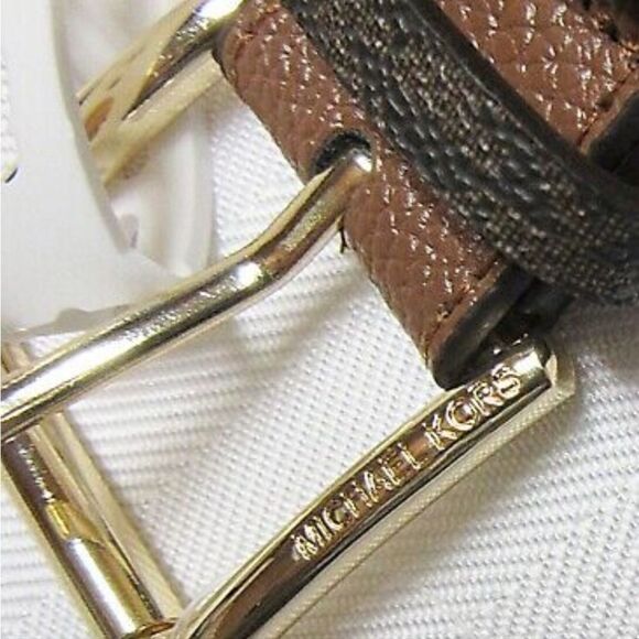 Michael Kors Logo Signature Square Gold Buckle Belt - Picture 9 of 9